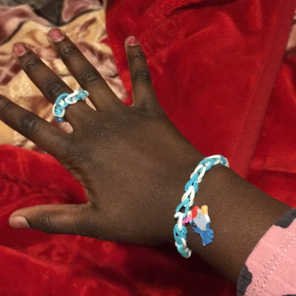 I am selling a bracelet and a ring and a snack for you☺️ - Picture 4 of 4